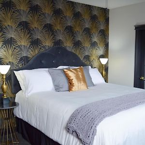 Superior King Room 11